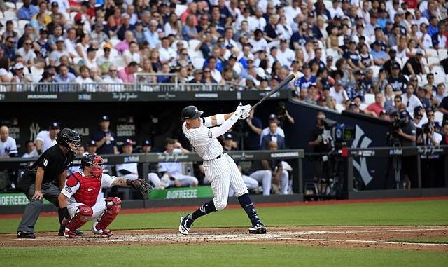 Boston Red Sox at New York Yankees Betting Preview