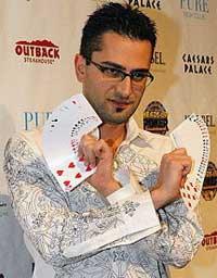 Antonio Esfandiari.jpg